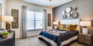 Westloop at the Diamond Interchange Gallery 35