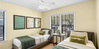 306 Naples Street Gallery 21