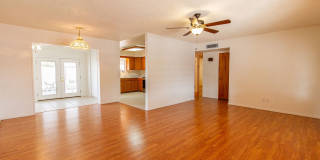 Desirable 2 Bedroom 2 Bath East Mesa 55 + Community Gallery 1