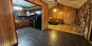 301 Cottonwood Avenue Gallery 6