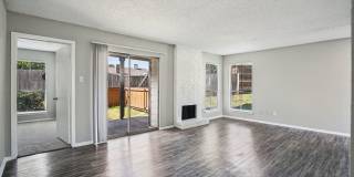 Keller Oaks Apartments Gallery 12