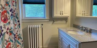 4 bedroom home in West Lebanon Gallery 8