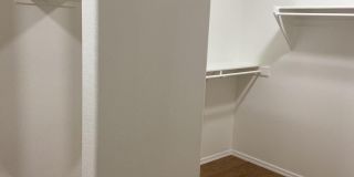 12527 N 57th Avenue Gallery 21