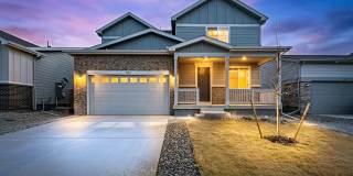 New 3-Bed, 2.5-Bath House with 2-Car Garage in Johnstown Farms Gallery 1