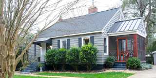 Charming 3 Bedroom, 2 Bath Home in Prime Greenville Location! Gallery 3