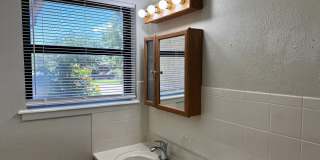 4 Bed, 2 Bath Home on Cul-de-sac Gallery 30