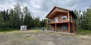 Century 21 Gold Rush - 2 bed, 1.5 bath (North Pole) Gallery 1