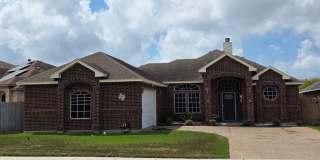 Quiet & Amenities on the Southside! Gallery 1