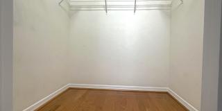 7230 Hamilton Road Gallery 25