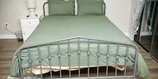 Room in 2 Bedroom Home at Forest View Ave Gallery 4