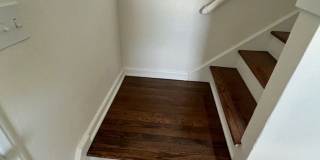 Spacious 2 Bed, 1.5 Bath Duplex Near Red Bridge Gallery 8