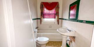 921 Valley Road Place Gallery 13