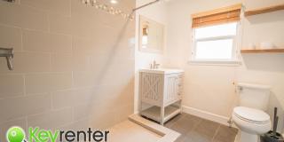Beautiful Condo Only 6 blocks to the beach | Seaside District of Oceanside Gallery 22