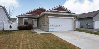 Stunning 3 Bedroom 2 Bath Home in The Landings! Gallery 1