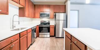 Station 92 at Woodstock Apartments Gallery 3