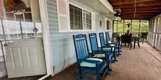 4 Bedroom House with Lake views! Gallery 1