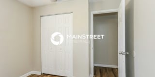 1827 Auburn Street South Gallery 12