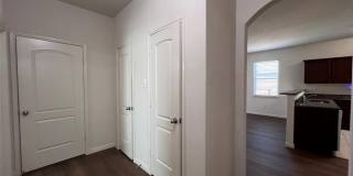 208 Cottonwood Drive Gallery 30