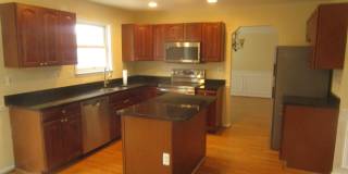 8711 TEMPLE HILL Road Gallery 2