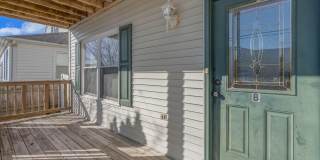 413 Beach Ave W Gallery 4