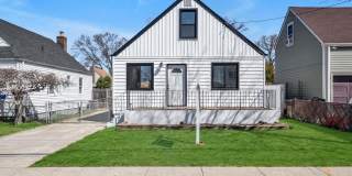 1568 Madison Street Gallery 1