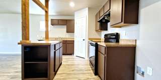 Cozy 3-Bedroom, 2-Bathroom Home with Garage in East Lubbock Gallery 7