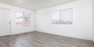 Garden Hill Apartments Gallery 28