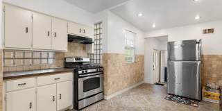 2904 STURDEVANDT PLACE Gallery 14