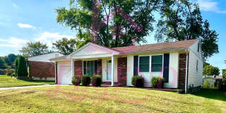 Updated 3-Bedroom Home with a 1 Car Garage & Fenced Yard in St. Charles! Gallery 1