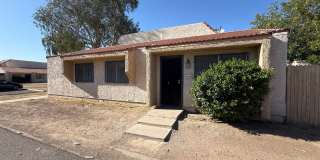 Renovated Glendale 3 Bedroom Condo with New Flooring Gallery 1