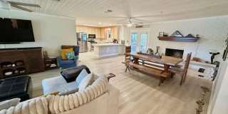 Nice 3 Bedroom (+Bonus Room) Home For Rent - Includes Weekly Pool & Monthly Cleaning Services! Gallery 9