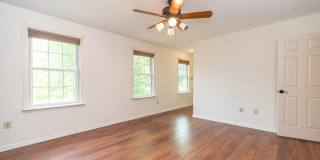 100 LIVE OAK Drive Gallery 33