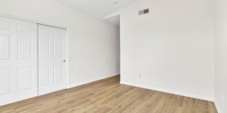 308 Island Way Gallery 30