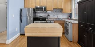 Sunny 1br with Balcony in Columbia Heights! Gallery 5