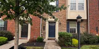 Beautiful Townhome located in Sewickley! Gallery 3