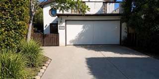 Spacious & Unique Home with Vaulted Ceilings, Private Balcony & Multiple Living Areas Spacious & Unique Home with Vaulted Ceilings, Private Balcony & Multiple Living Areas Gallery 1