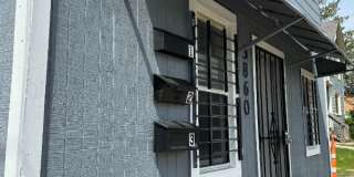 3860 East 72nd Street Gallery 14