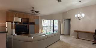 402 SW 158th Ter Gallery 8