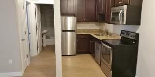 Modern Farwell Ave Apartments Gallery 6