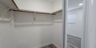 1941 NW 32 St Gallery 12