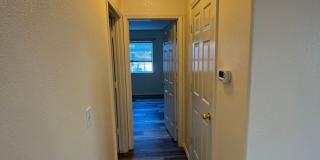 726-728 East Spokane Avenue Gallery 36