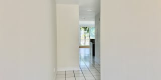 98 Southfield Avenue Gallery 19