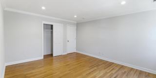 72 Prospect Street Gallery 24