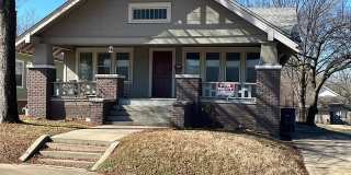 Charming 3 Bed, 2 Bath Brick Bungalow – Available Now! Gallery 1