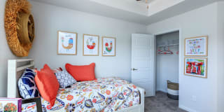 Rivermoor West Apartments Gallery 64