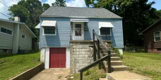 2 Bedroom / 1 Bath House located on Bertling Street - FENCED-IN BACKYARD Gallery 1