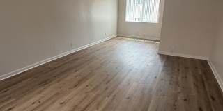 6126 Fulton Ave Gallery 3