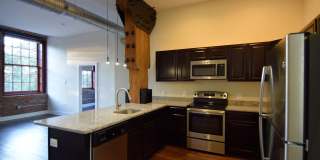 Heath Street Lofts Gallery 3