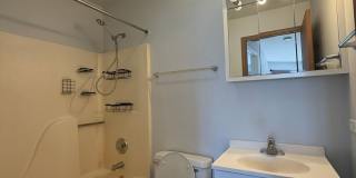 4312 W Shamrock Lane, Apt 2D, Mchenry, IL 60050 Gallery 10