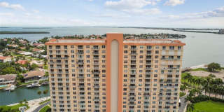 4900 BRITTANY DRIVE S Gallery 1